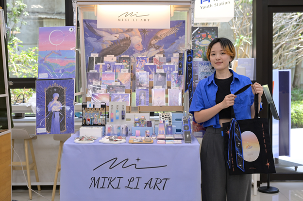 New Taipei City Government Youth Department will lead "MIKI LI ART" to the Kuala Lumpur Illustration Fair (KLIF). (Center: Brand founder, MIKI)
